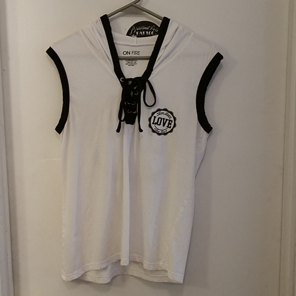 Woman's (Love) Sleeveless Hooded Shirt Size XL
